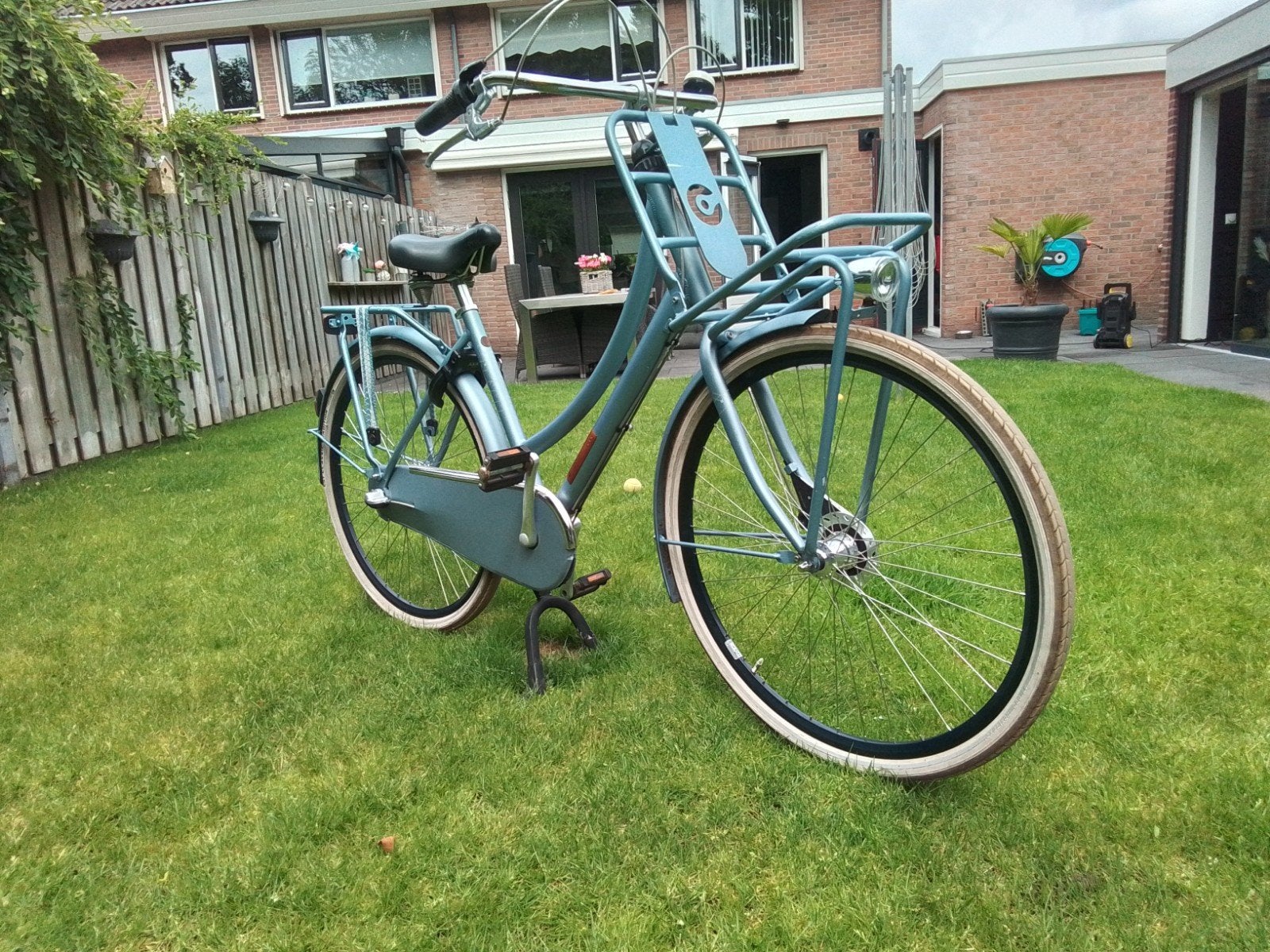 Tekoop mooie nette cortina u4 28inch, Ophalen, Zo goed als nieuw, Overige merken