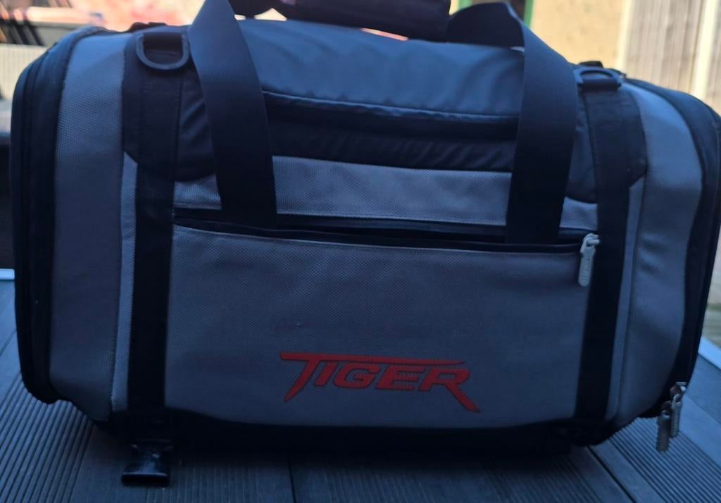 Triumph Tiger Motorfiets Tas - Zwart/Grijs, Ophalen of Verzenden, Gebruikt