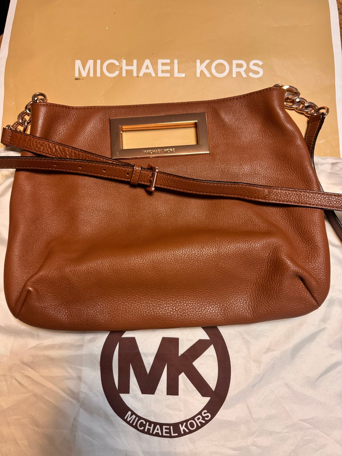 Michael Kors Handtas - Bruin Leer met Gouden Details, Sieraden, Tassen en Uiterlijk, Tassen | Damestassen, Ophalen of Verzenden