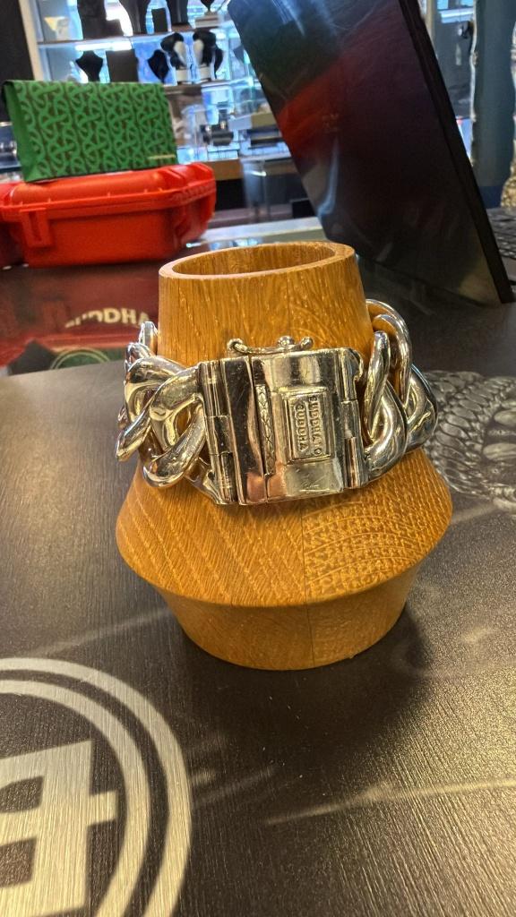 BUDDHA TO BUDDHA ARMBAND TYPE 110 E CHRIS 19 CM € 199,95, Ophalen of Verzenden, Zo goed als nieuw, Zilver, Zilver