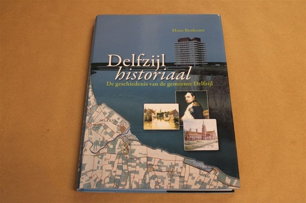 Delfzijl Historiaal — Geschiedenis Gemeente Delfzijl, Ophalen of Verzenden, Zo goed als nieuw