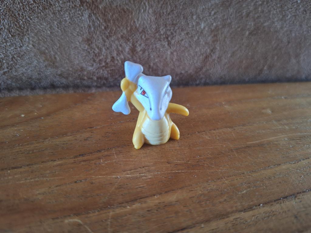 Pokemon mini figure, Verzamelen, Poppetjes en Figuurtjes, Ophalen of Verzenden