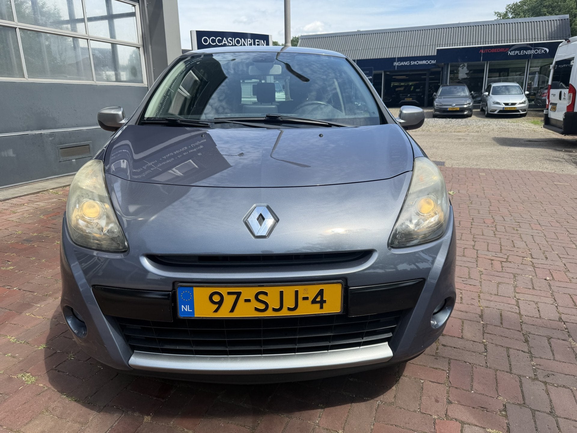 Renault Clio 1.6 Night & Day Automaat,Navi,16Inch,Cruise,Tre, Euro 5, 535 kg, Gebruikt, Zwart