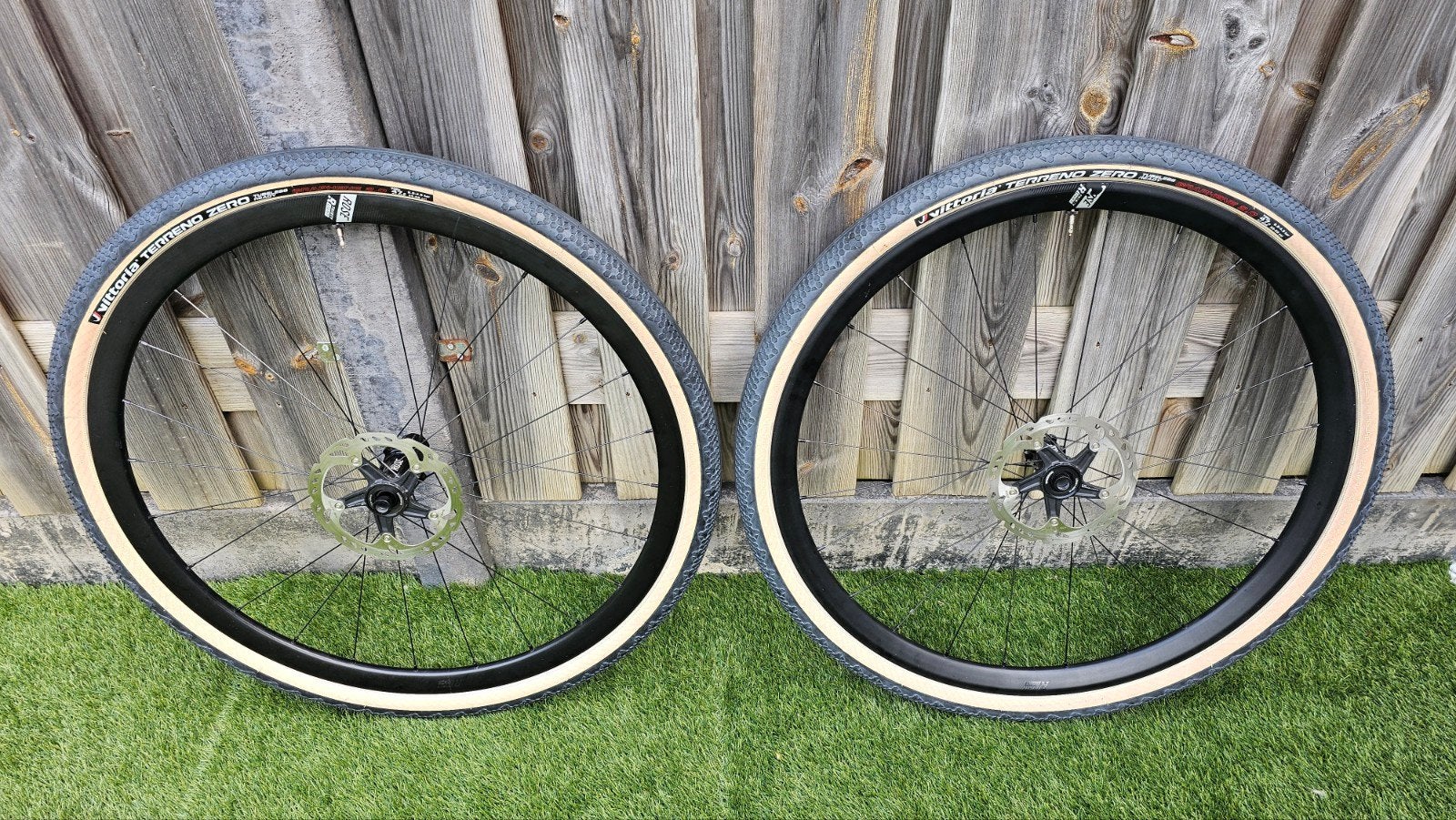 Rose Newmen R Thirty Light Gravel Wielset, Fietsen en Brommers, Wiel, Ophalen of Verzenden, Zo goed als nieuw, Gravelbike