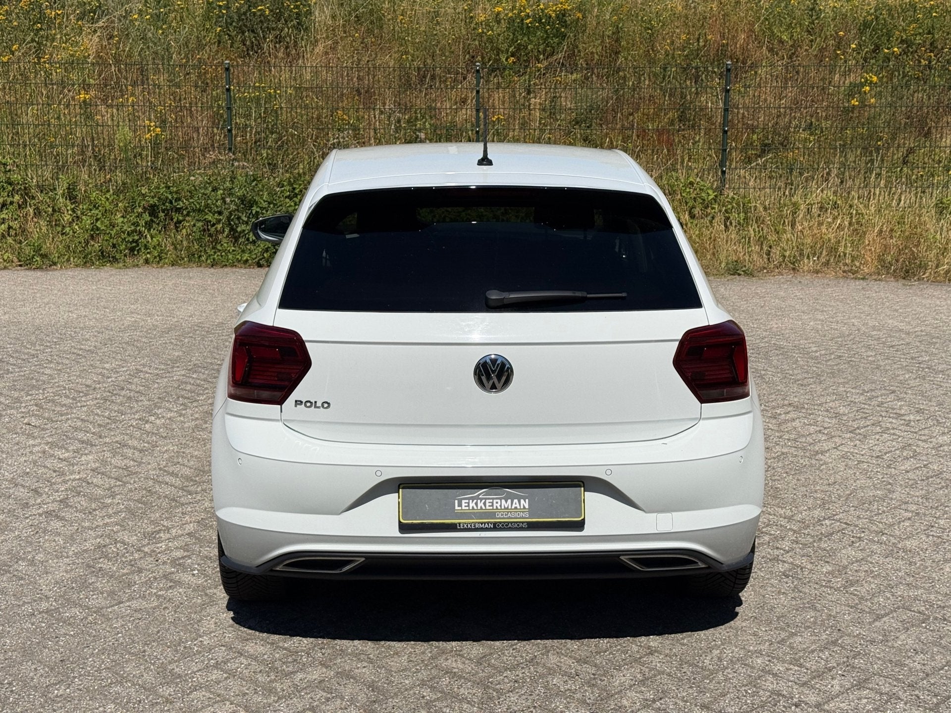 Volkswagen Polo 1.0 R-Line I VIRTUAL DASH I CARPLAY I 1E EIG, Auto's, Volkswagen, Voorwielaandrijving, Gebruikt, 1073 kg, Origineel Nederlands
