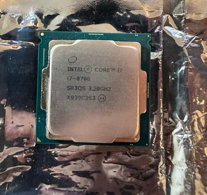 Intel core I7-8700 processor., Computers en Software, Processors, Verzenden, Zo goed als nieuw, 6-core, 3 tot 4 Ghz