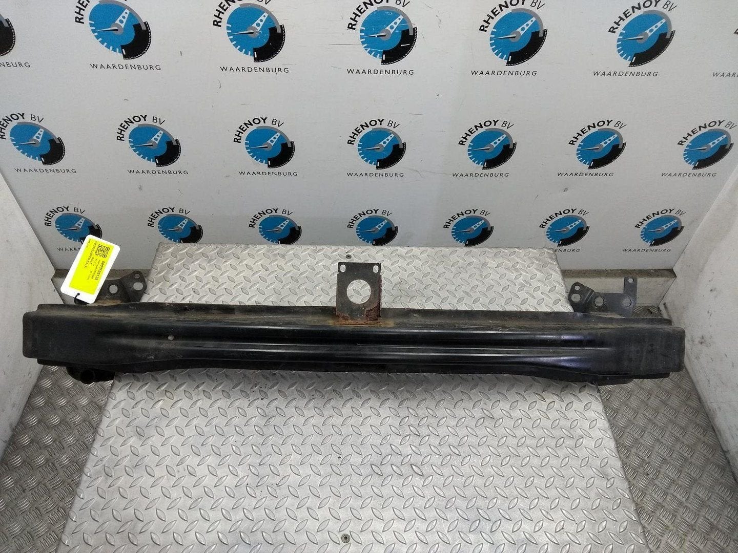 VOLKSWAGEN GOLF VOORBUMPER BALK 2004, Auto-onderdelen, Ophalen of Verzenden, Gebruikt, Stiba lid