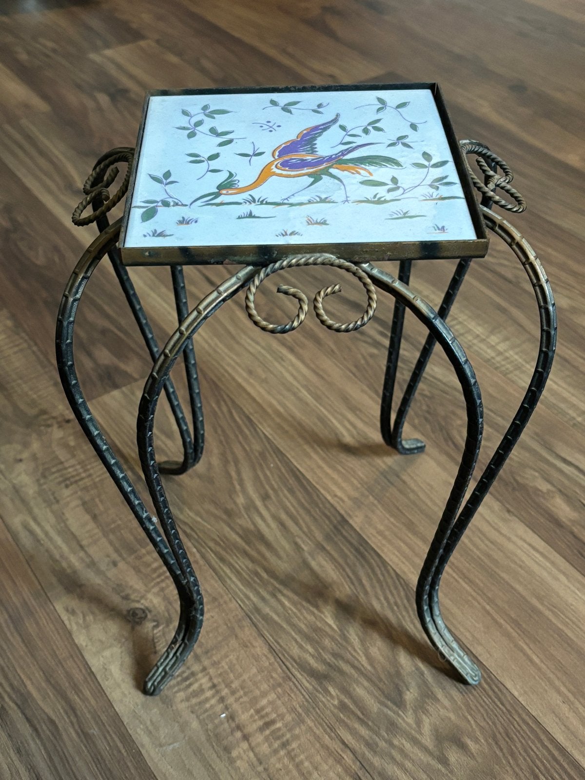 Vintage metalen bijzettafel met Servais tegel - Duitsland, Ophalen of Verzenden