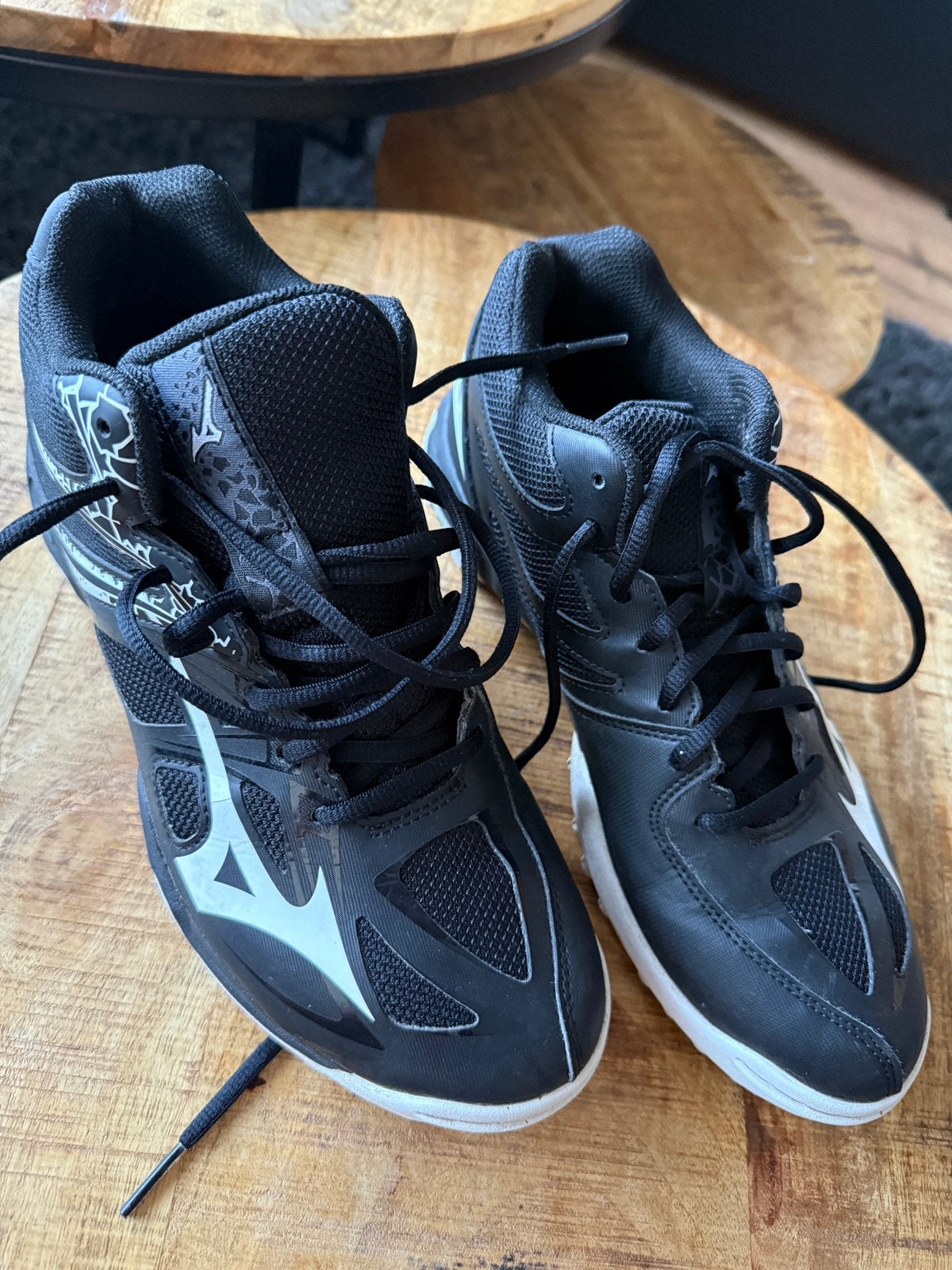 ZGAN Mizuno Kunstgras schoenen maat 41 korfbal, Ophalen of Verzenden, Zo goed als nieuw, Schoenen