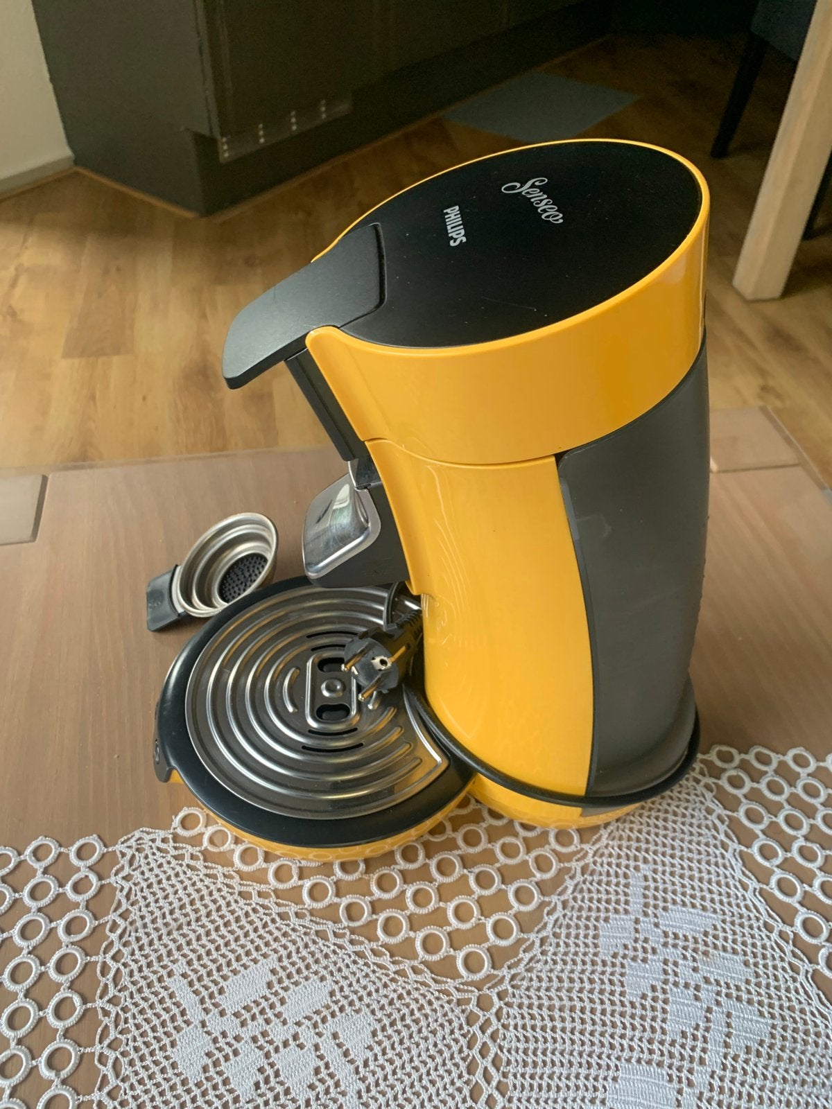 Senseo koffieapparaat. Zo goed als nieuw. Apparaat i, Ophalen, Koffiemachine, Zo goed als nieuw, 2 tot 4 kopjes