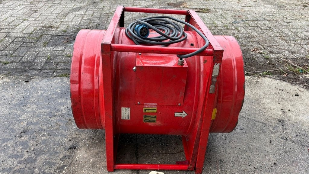 industriële ventilator + lange ventilatieslang, Ophalen, Gebruikt, Ventilator