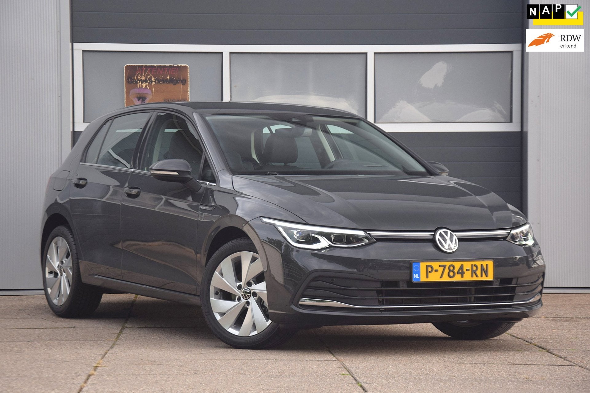 Volkswagen Golf 1.5 TSI Style HEAD-UP/AUDIO PREMIUM/CAMERA/V, Auto's, Voorwielaandrijving, Dealer onderhouden, Euro 6, 4 cilinders