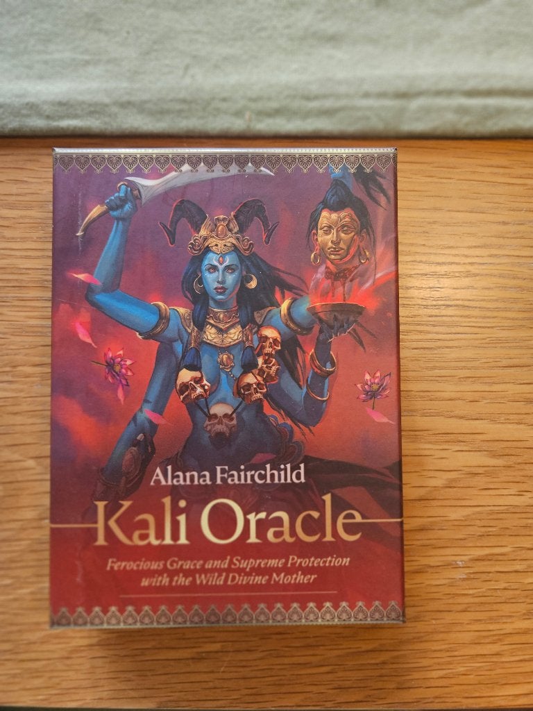 Kali Oracle deck by Alana Fairchild, Boeken, Ophalen of Verzenden, Zo goed als nieuw, Tarot of Kaarten leggen, Overige typen