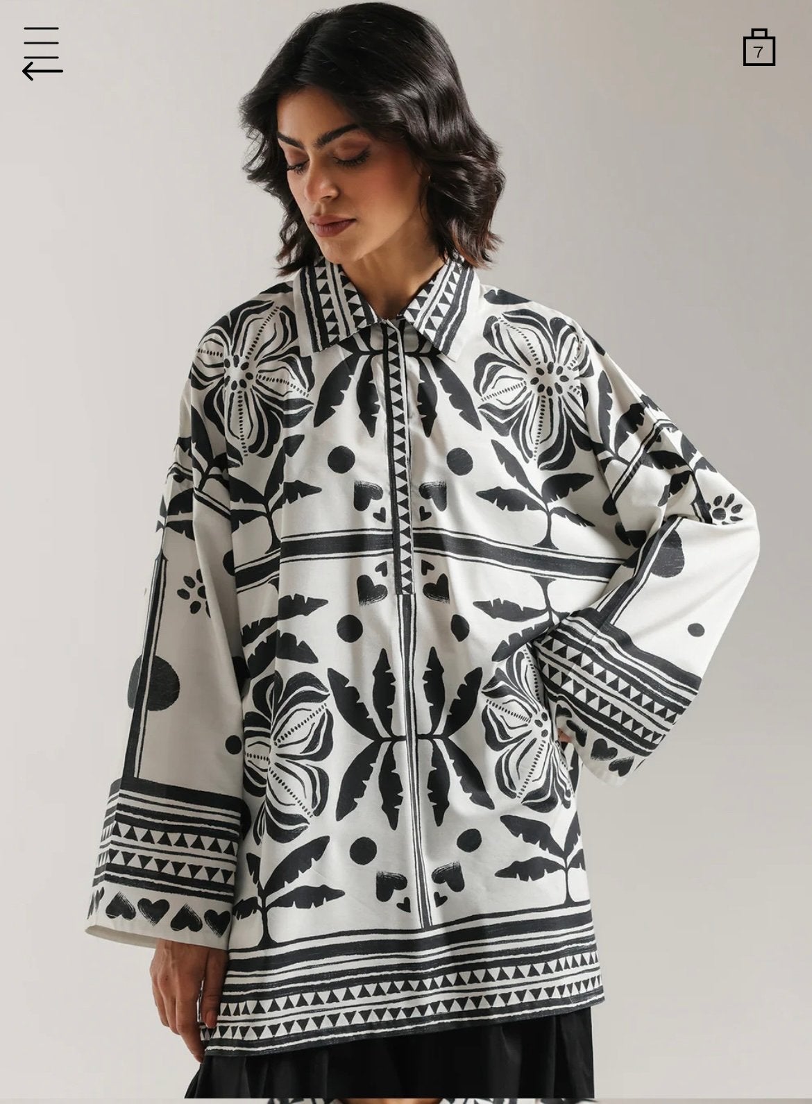 Monochrome Kurti met Abstracte Print en Wijde Mouwen, Ophalen, Nieuw, Maat 36 (S), Zwart