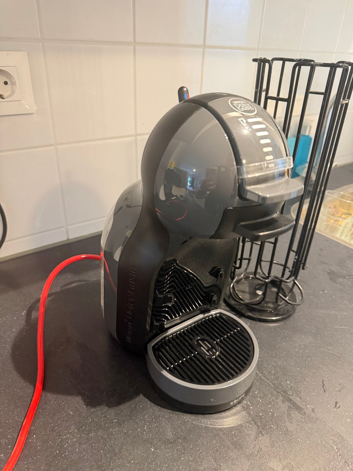 Dolce Gusto Piccolo XS Koffiezetapparaat, Ophalen, Koffiepads en cups, Koffiemachine, Zo goed als nieuw