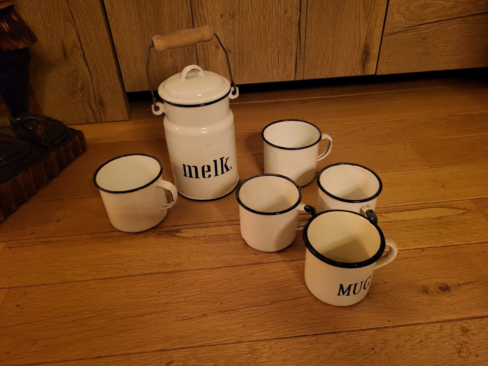 Emaille melkbus wit met 5 bekers, Ophalen of Verzenden