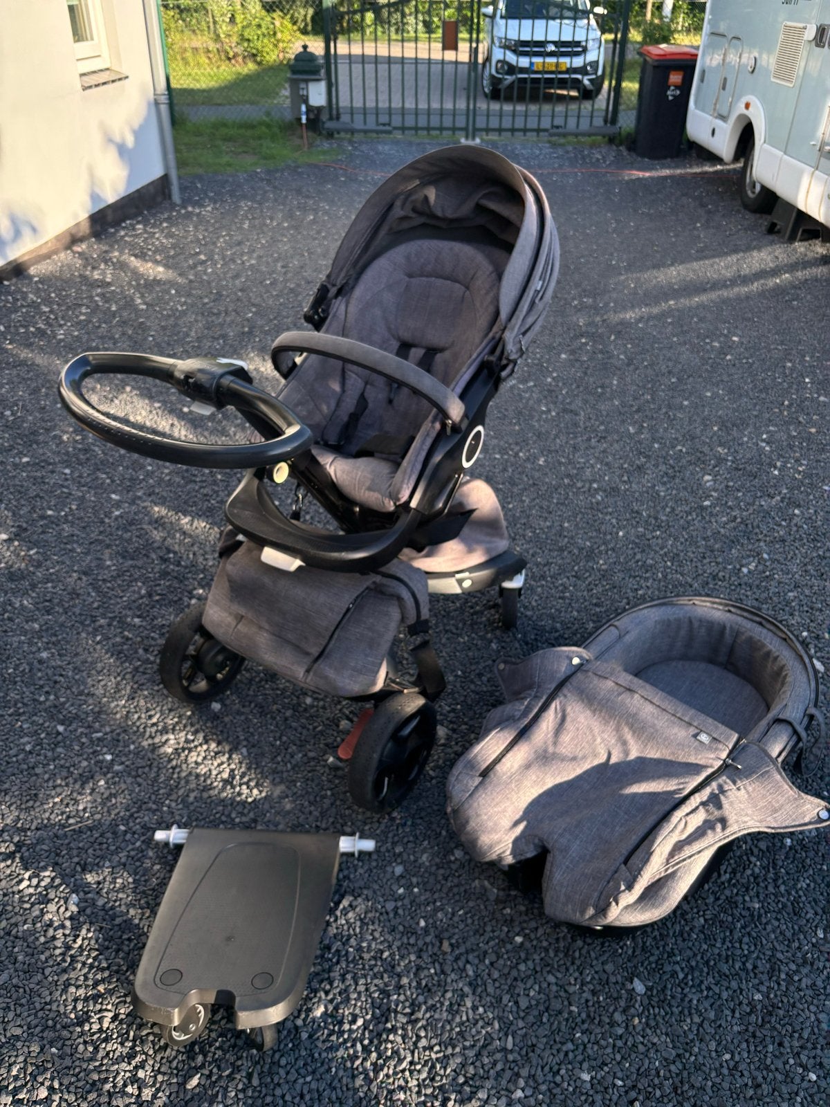 Stokke Xplory met meerijdplankje en tassen - Gebruikt, Kinderen en Baby's, Kinderwagens en Combinaties, Gebruikt, Verstelbare duwstang