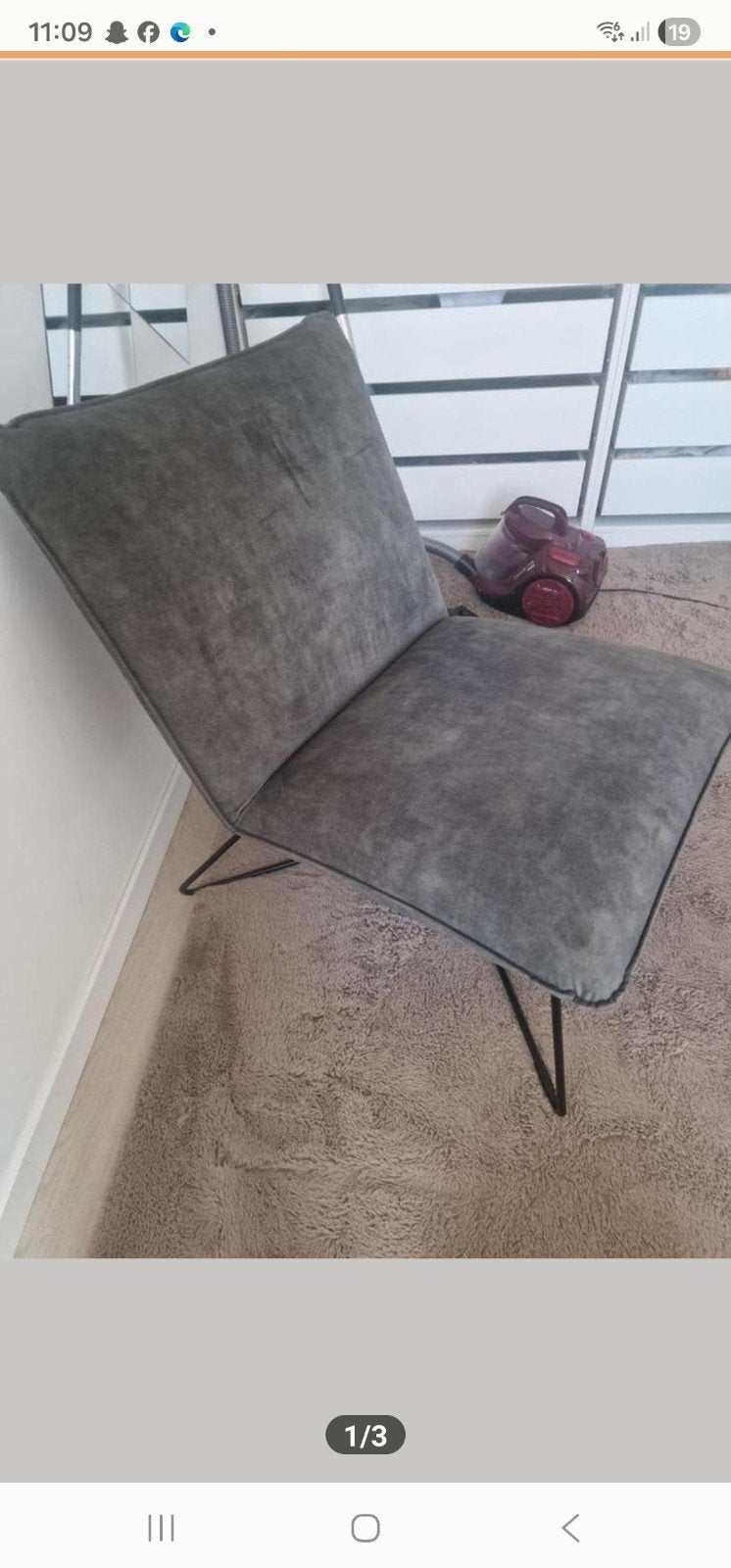 Twee comfortabele grijze loungestoelen, Ophalen, Gebruikt, Twee, Metaal