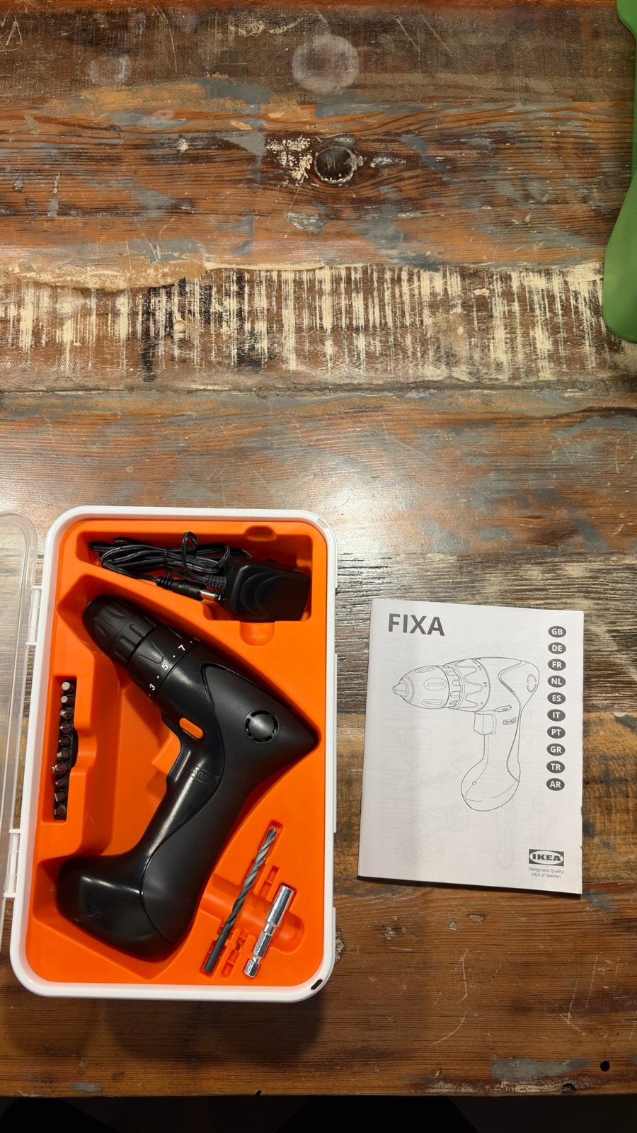 IKEA FIXA Boor- en Schroefmachine met oplader en bits, Variabele snelheid, Nieuw, Ophalen of Verzenden, Boor- en Schroefmachine