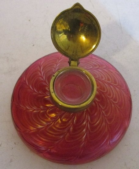 art nouveau Loetz rood irriserend inktpot Kralik 12, Verzenden