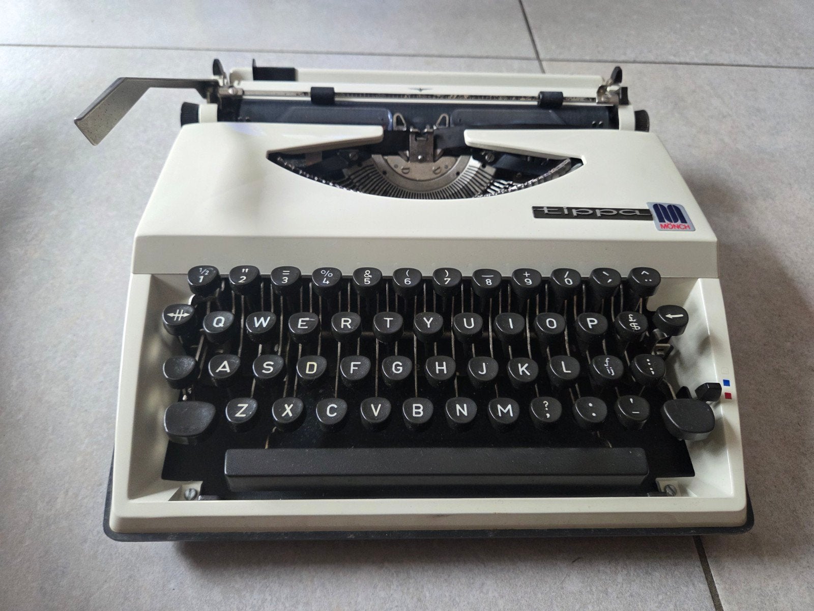 Adler Tippa - goed werkend - vintage typemachine, Diversen, Typemachines, Onbekend, Ophalen of Verzenden, Onbekend, Gebruikt