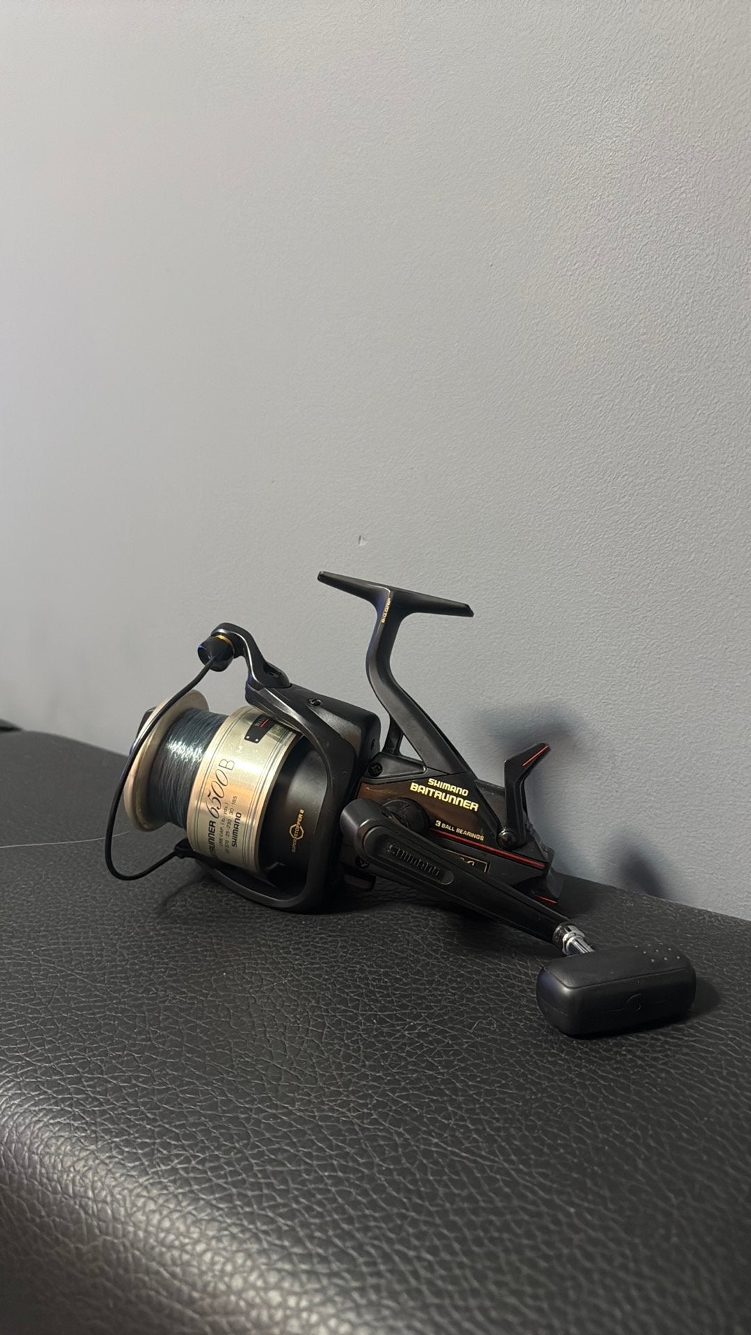 1x Shimano Baitrunner 6500B Nieuwstaat, Watersport en Boten, Ophalen of Verzenden, Zo goed als nieuw, Molen