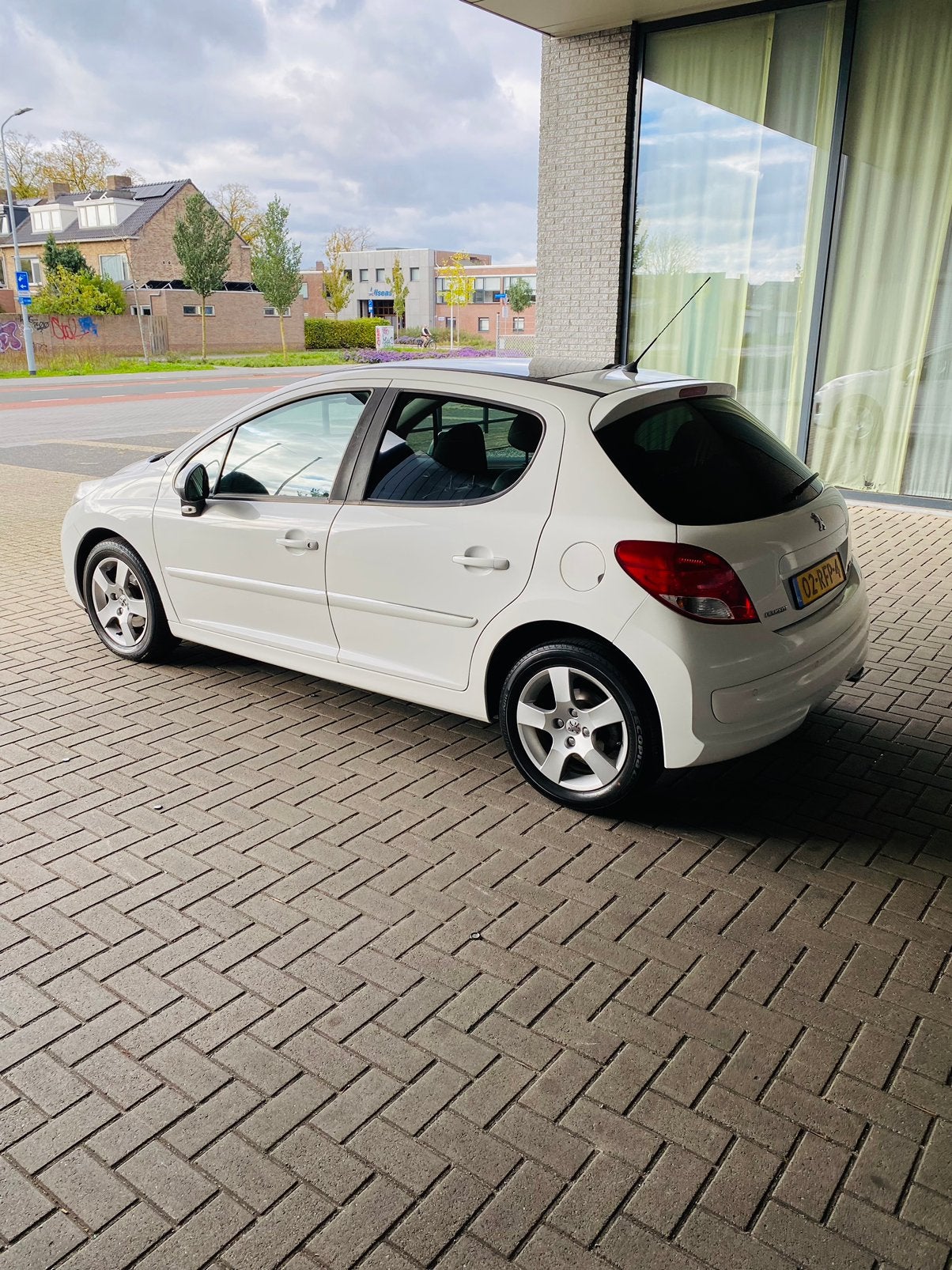 Peugeot 207