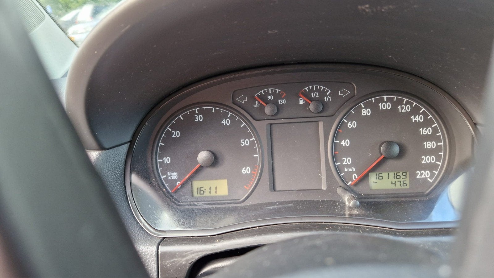 Foto 16 van Volkswagen Polo 1.4 airco, nieuwe APK, lage km stand.