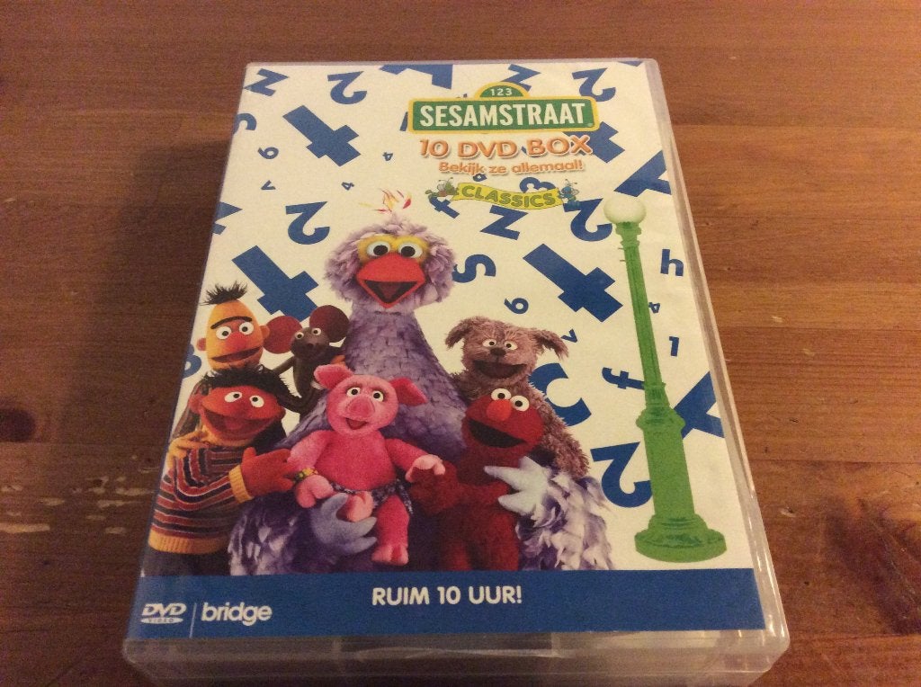 Sesamstraat classics. 10-dvd box, Gebruikt, Alle leeftijden, Boxset, Ophalen of Verzenden