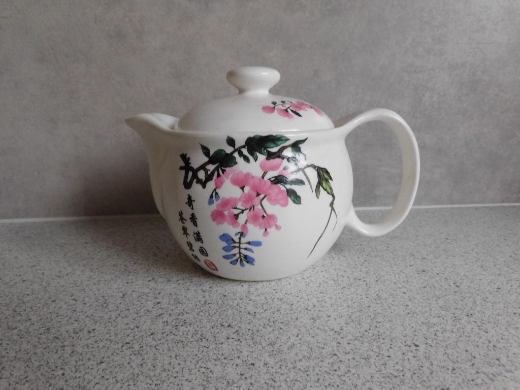 Theepot 0,5 Ltr. Kersenbloesem Plateel, Ophalen of Verzenden