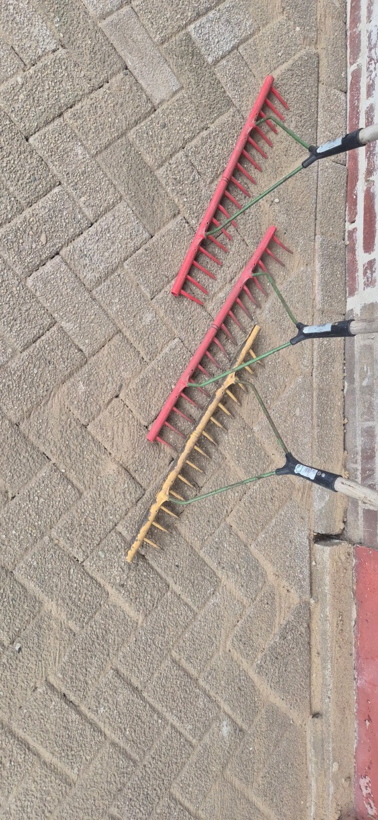 Set van 3 hooiharken voor tuin en bestrating, Tuin en Terras, Hand-tuingereedschap, Ophalen, Gebruikt, Hark