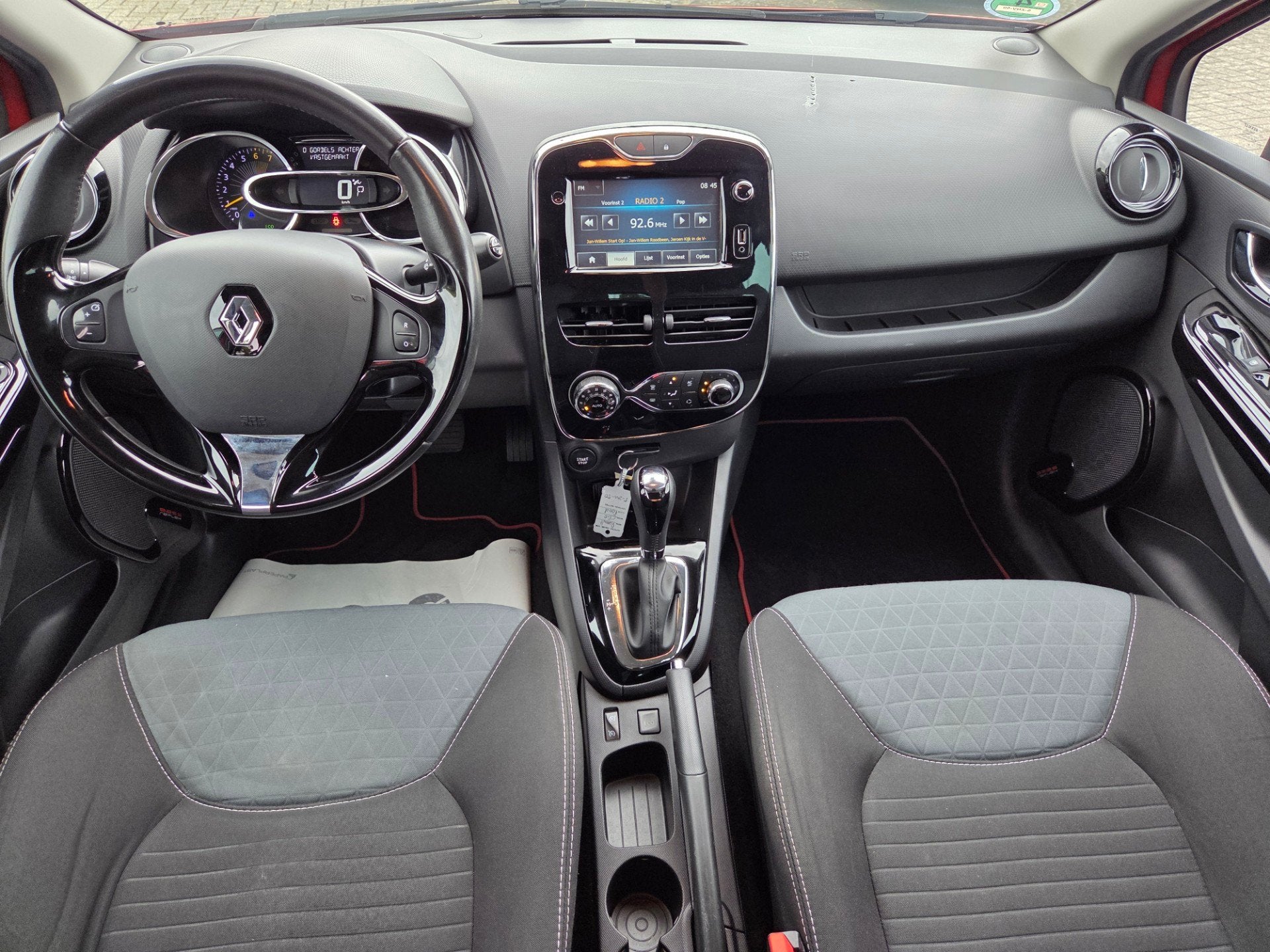 Renault Clio 1.2 Dynamique/AUTOMAAT/NAVIGATIE/ VEEL OPTIES, Euro 5, Gebruikt, 49 €/maand, Origineel Nederlands