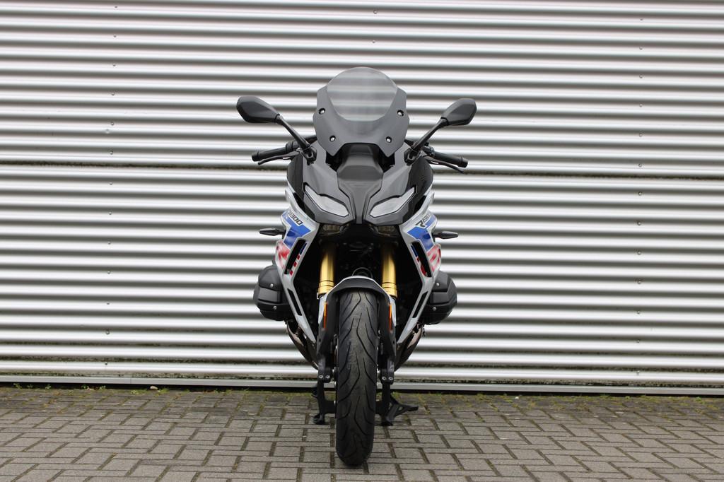 BMW R 1300 RS |Performance |Comfort & Dynamic pakket, Motoren, Cruise Control, Verkoop.motorrad@oostland-enschede.nl, Spaansland 10
7543BG  ENSCHEDE, NL