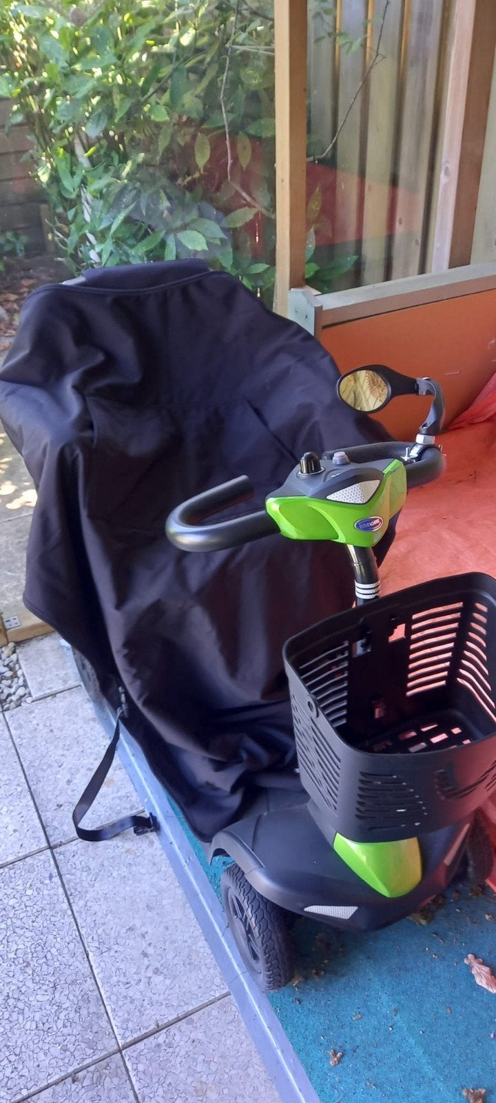Scootmobiel Invacare Colibri, Ophalen, 16 km/u of meer, 15 km of minder, Invacare