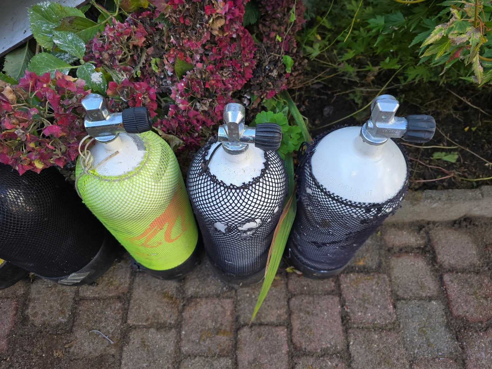 Duikflessen: , 2x 12L, 2x 10L met DIN kranen, Watersport en Boten, Ophalen, Gebruikt, Duikfles
