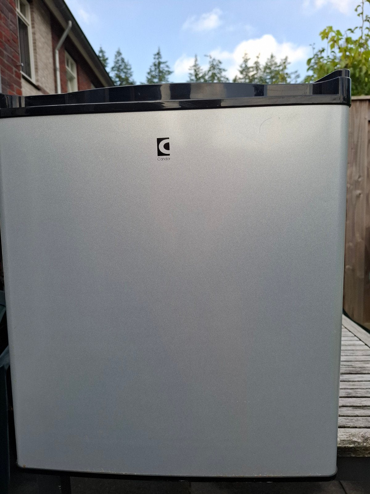 Compacte mini koelkast - als nieuw, Witgoed en Apparatuur, Koelkasten en IJskasten, Ophalen, Minder dan 75 liter, Zonder vriesvak