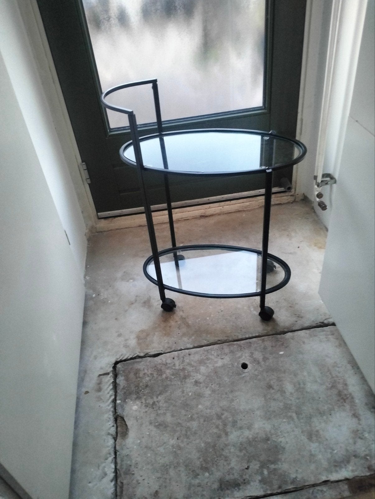 Stalen bijzettafel op wielen met glazen bladen, Ophalen, Minder dan 55 cm, Gebruikt, Glas