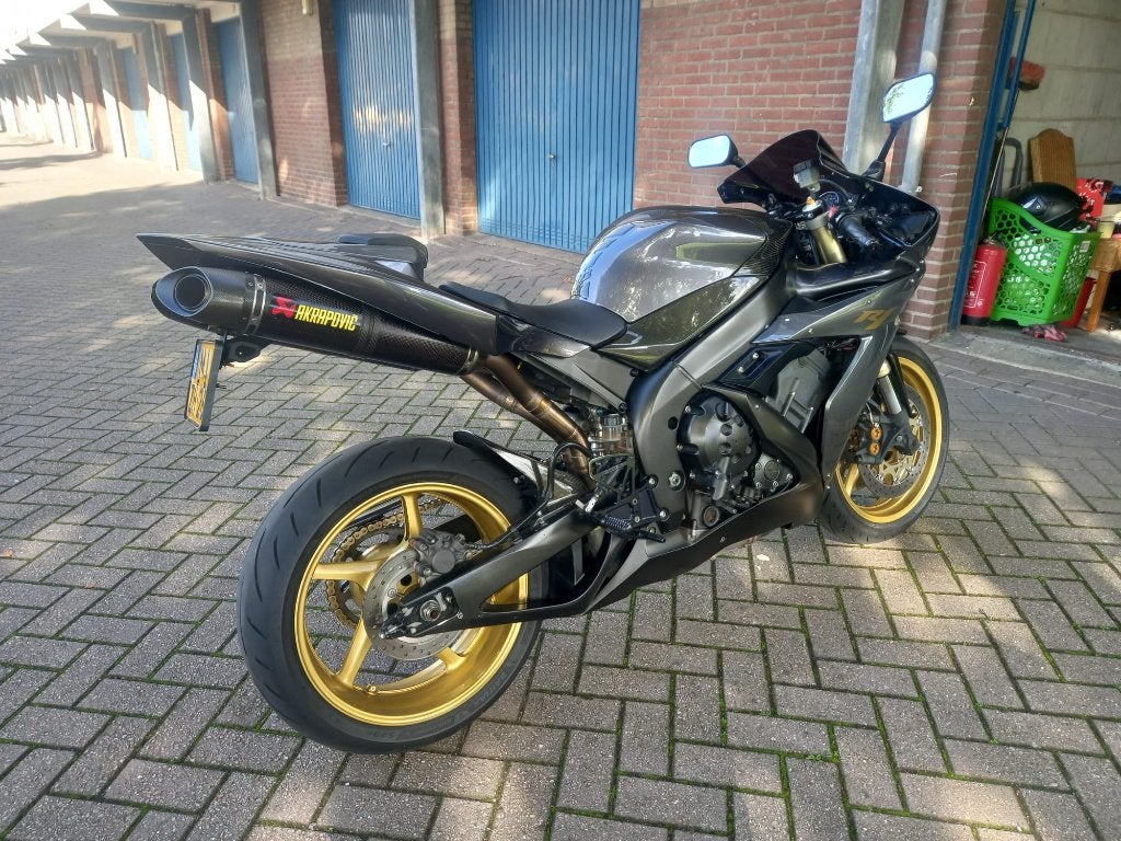 Yamaha YZF-R1 2004 | 39.157 km | Akrapovič | Carbon | Vortex, Motoren, 4 cilinders, Motorrijbewijs A, Gebruikt, Super Sport