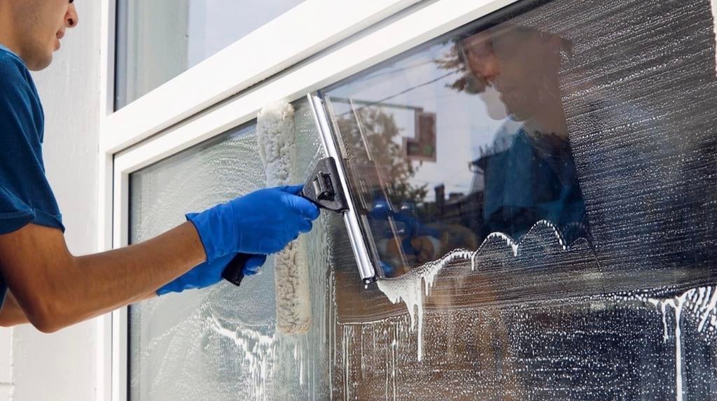 Glazewasser, Diensten en Vakmensen, Schoonmakers en Glazenwassers, Glazenwassen buiten