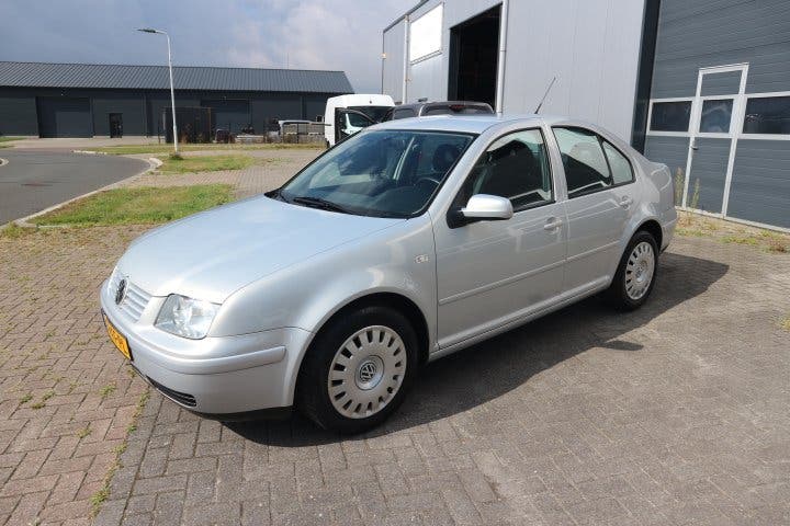 Volkswagen Bora 1.6 Trendline AUTOMAAT (bj 2000), foto 3