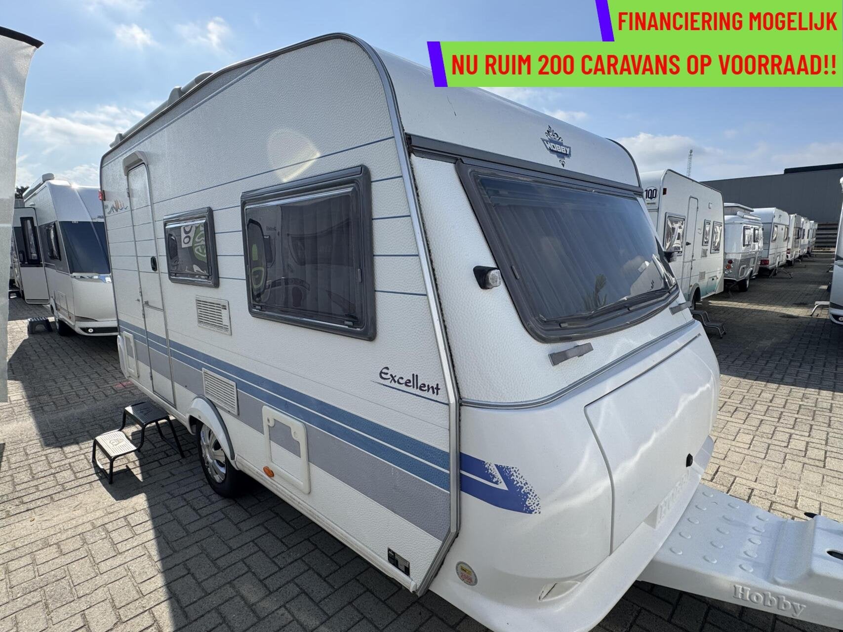 Hobby EXCELLENT 400 SF, DWARSBED, TREINZIT, VOORTENT, Hobby, Bedrijf, Treinzit, 750 - 1000 kg