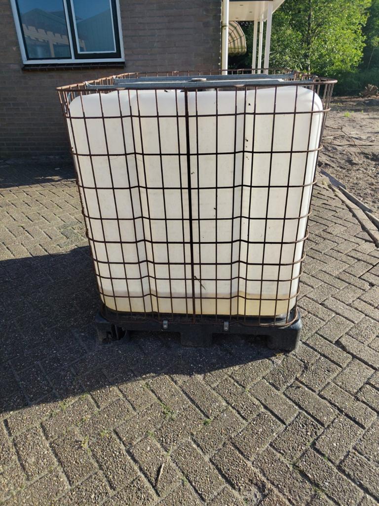 1000liter watertank, 150 liter of meer, Ophalen of Verzenden, Gebruikt