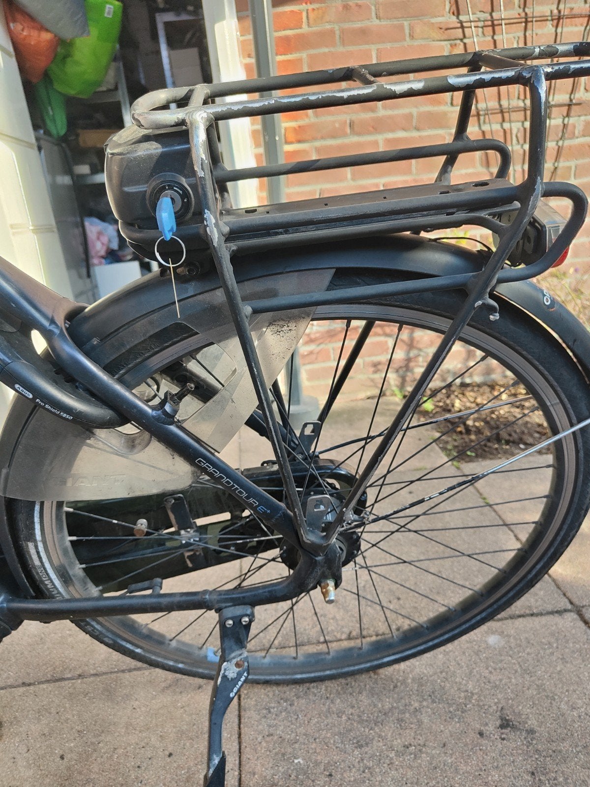 Bagagedrager, slot en sleutels voor Elektrische Fiets Giant, Fietsen en Brommers, Ophalen of Verzenden, Gebruikt