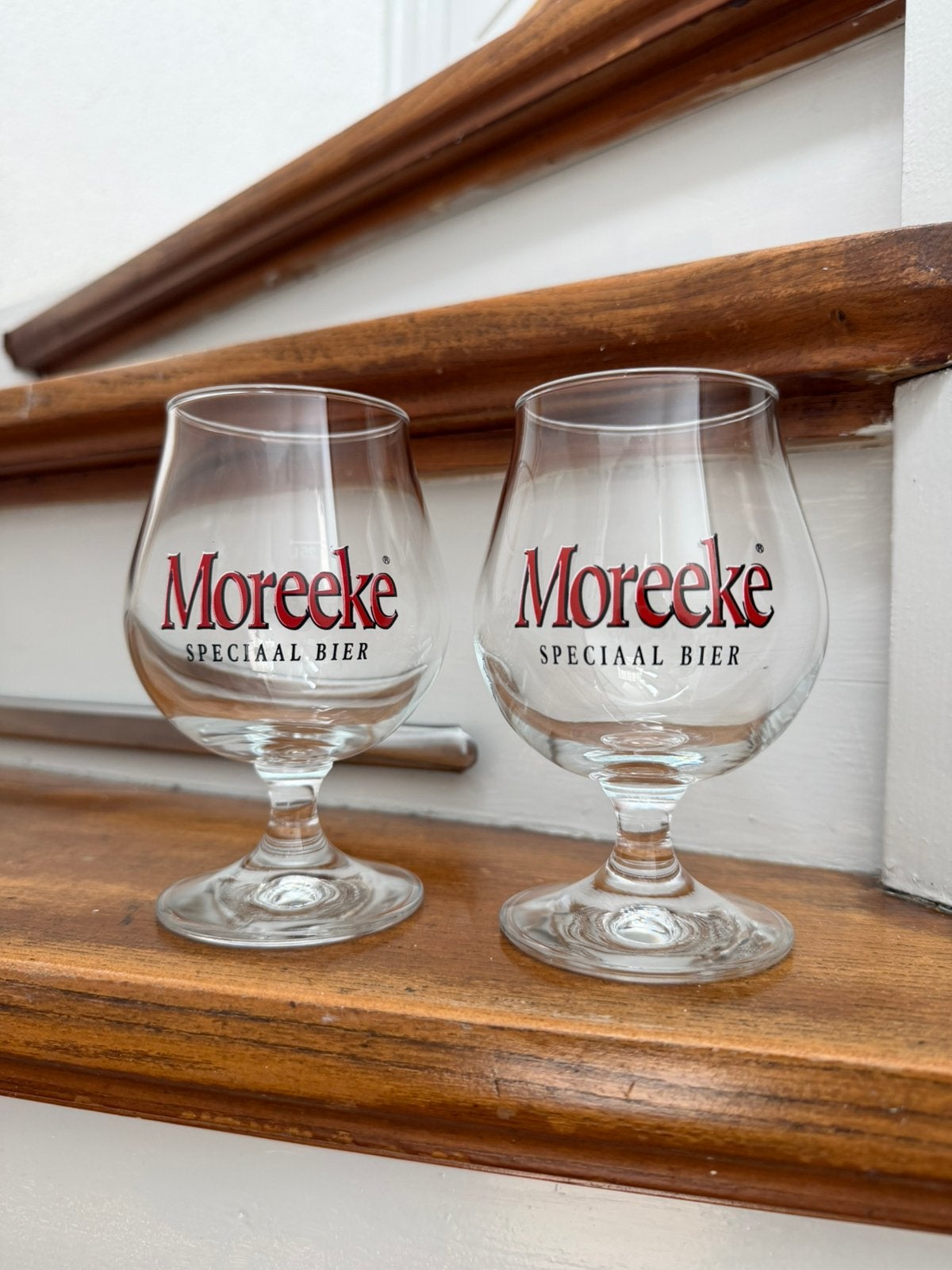 2x Moreeke Speciaal bier glas, Ophalen of Verzenden, Zo goed als nieuw, Glas of Glazen, Overige merken