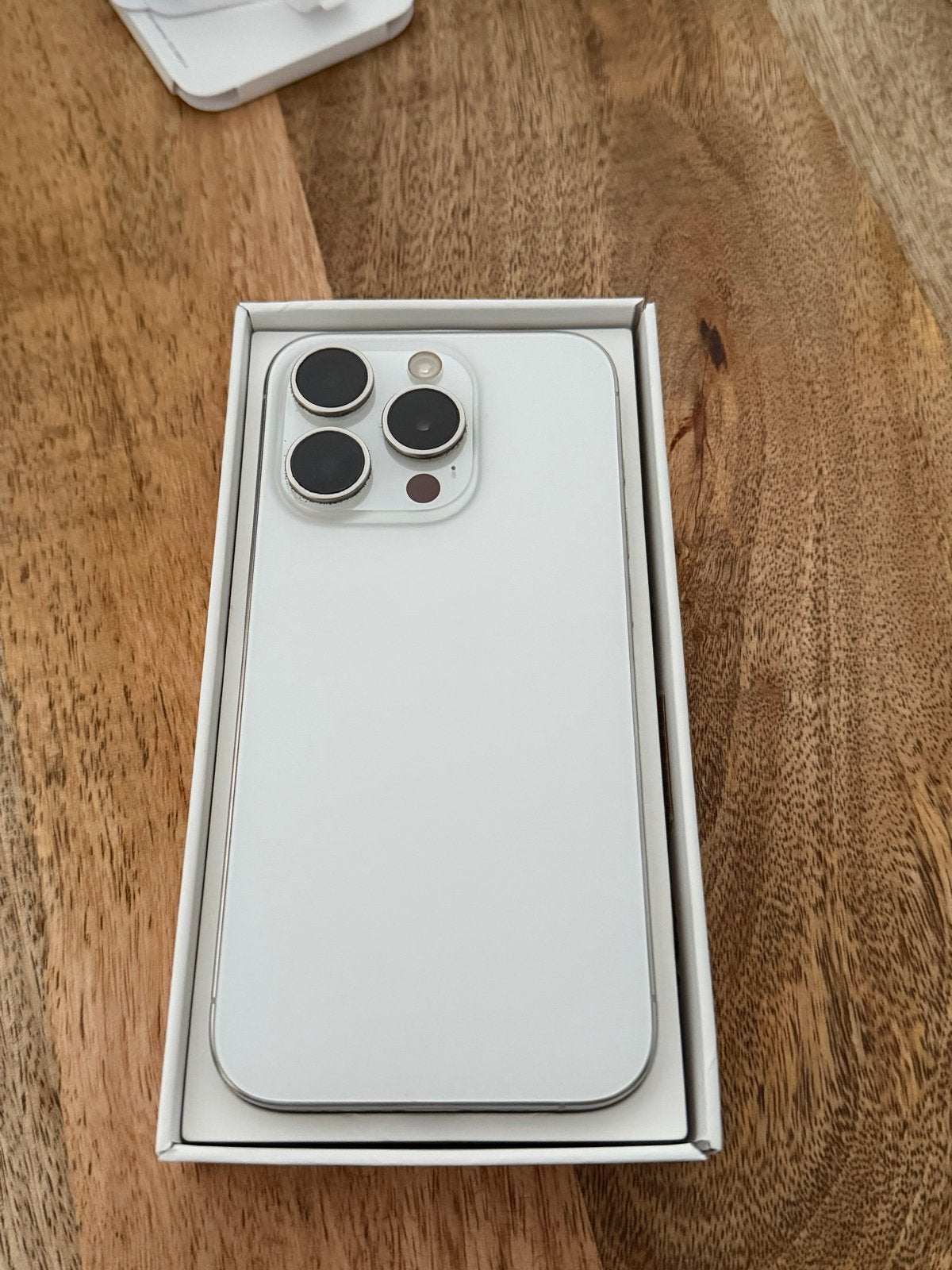 iPhone 15 Pro 128GB Wit - Zo goed als nieuw, Telecommunicatie, Mobiele telefoons | Apple iPhone, 128 GB, Wit, Ophalen of Verzenden