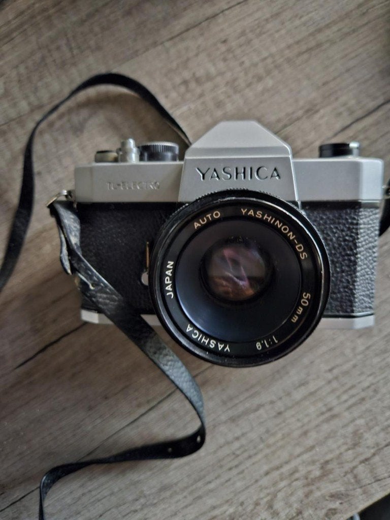 Vintage Yashica analoge spiegelreflex camera TL electro 35mm, Ophalen of Verzenden, Refurbished, Spiegelreflex, Canon