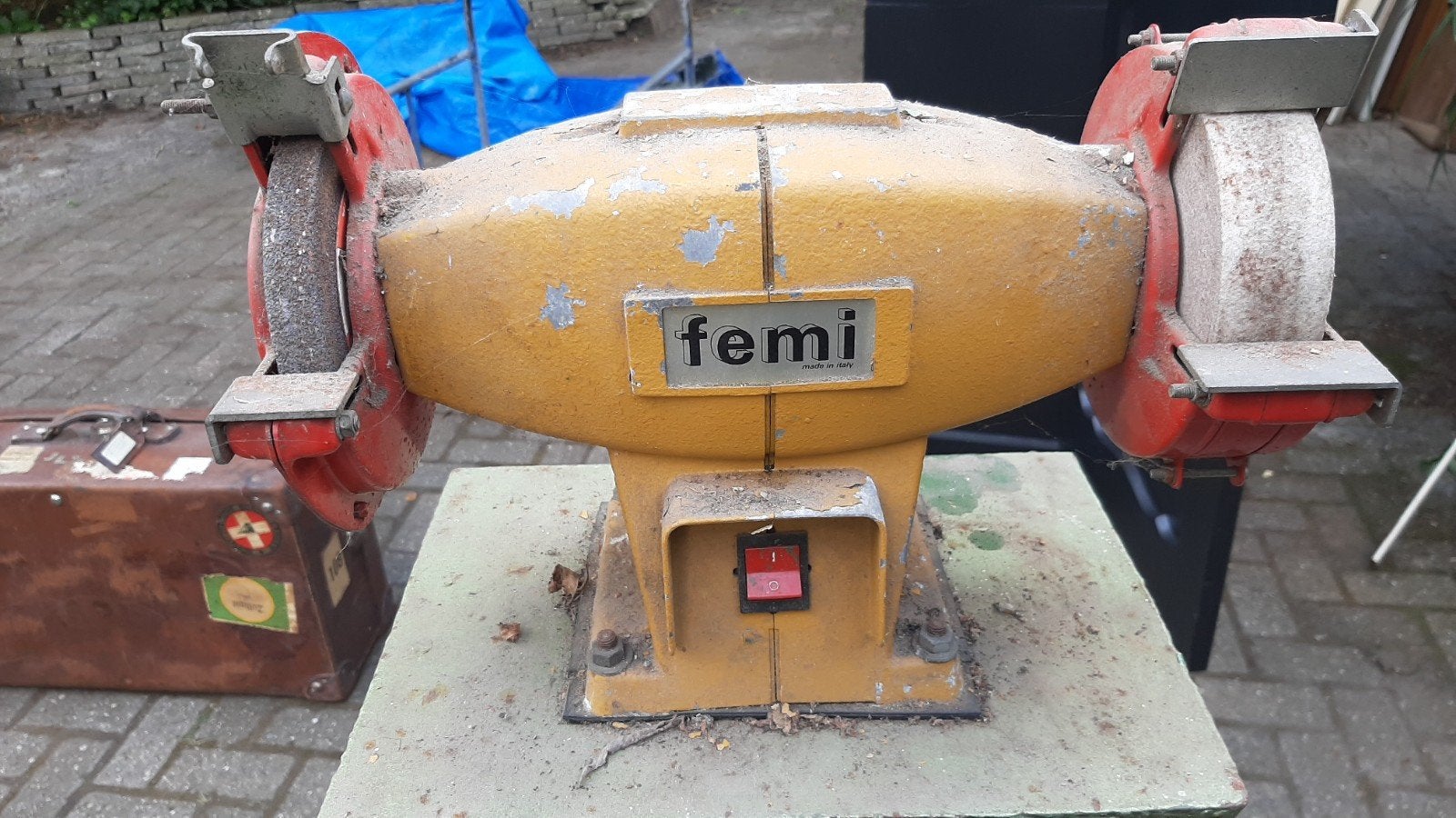 elct. Slijpsteen / slijpmachine met onderstel, Ophalen of Verzenden, Gebruikt, 1200 watt of meer, Bandschuurmachine
