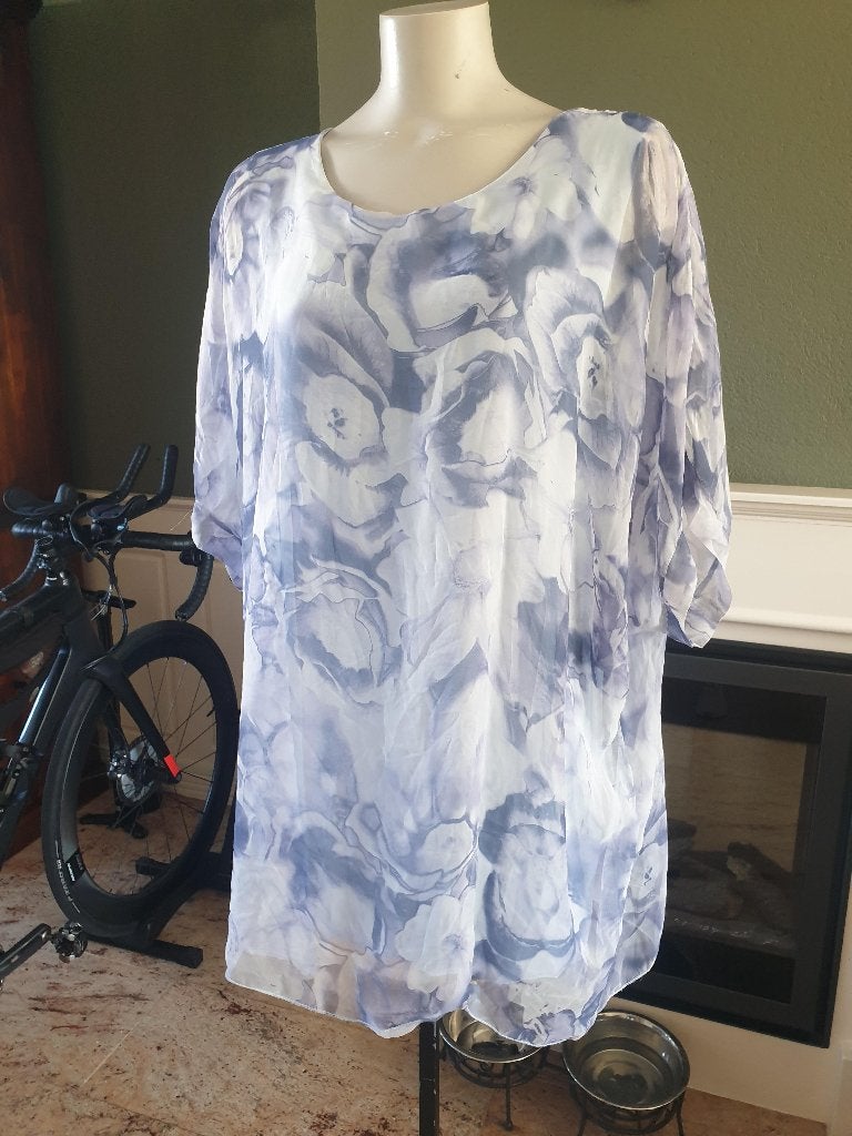 Made in Italy blauw witte top mt 42 44 L, Made in Italy, Maat 42/44 (L), Zo goed als nieuw, Korte mouw