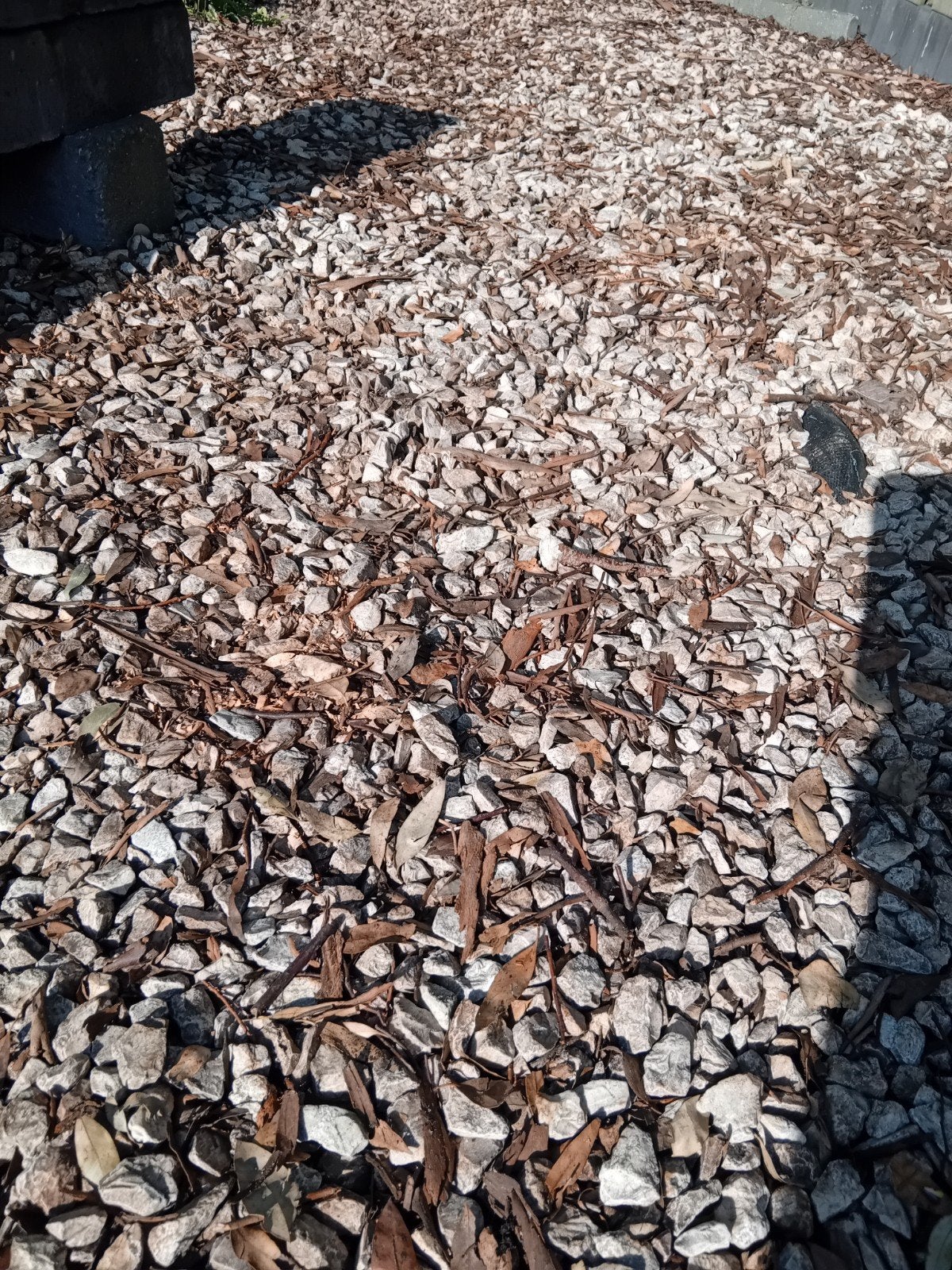beige/gele grind of split medium maat, Tuin en Terras, Ophalen, Split