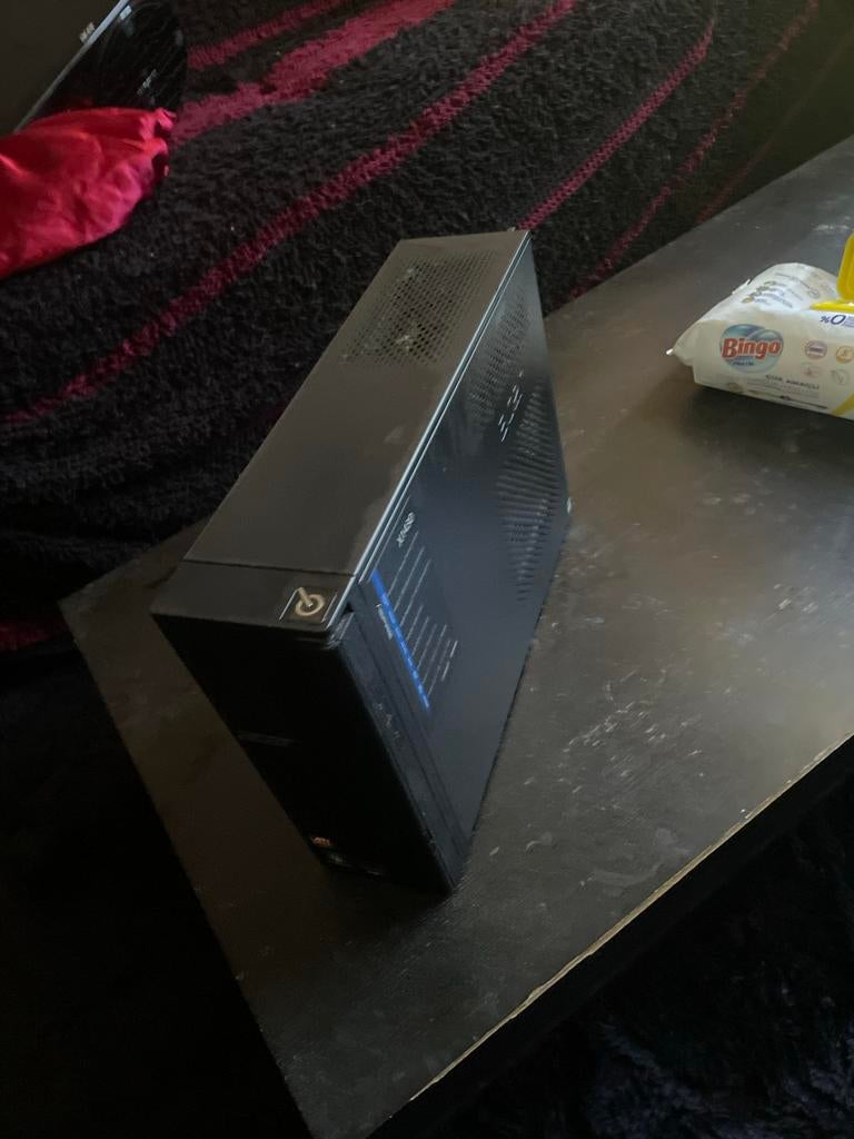 Compacte Acer Desktop PC, Gebruikt, HDD, Met monitor, 8 GB